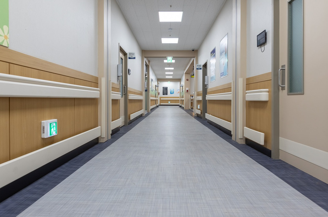 Safety First - Understanding the Role of Secure Healthcare Doors in Patient Care